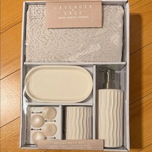 Lavender Sage Bath Set with Accessories